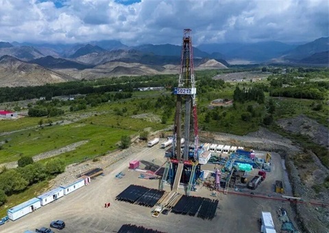 新疆加快推动柴窝堡凹陷北缘油气勘探，有望形成大型油气田